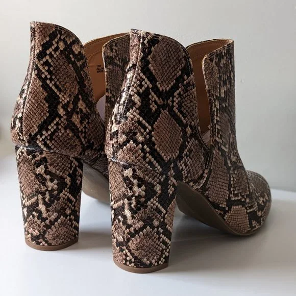 Lane Bryant Dream Cloud Cutout High Heel Bootie - Snakeskin - 11W - Picture 12 of 15
